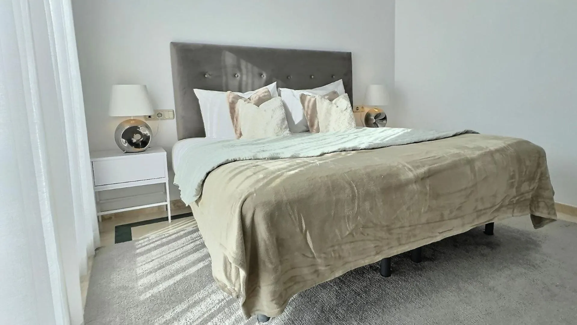 Beautiful Penthouse Apartment With Three Large Double Bedrooms In Casares Costa Buenas Noches Spain